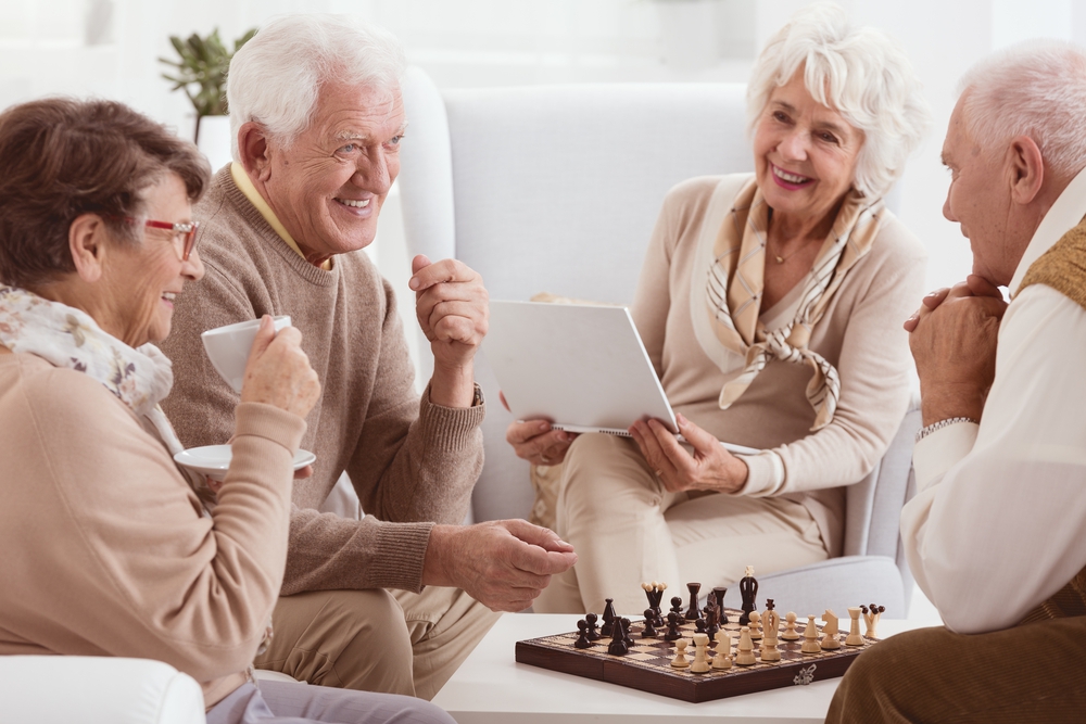 How to Make New Friends in a Senior Living Community Near Me