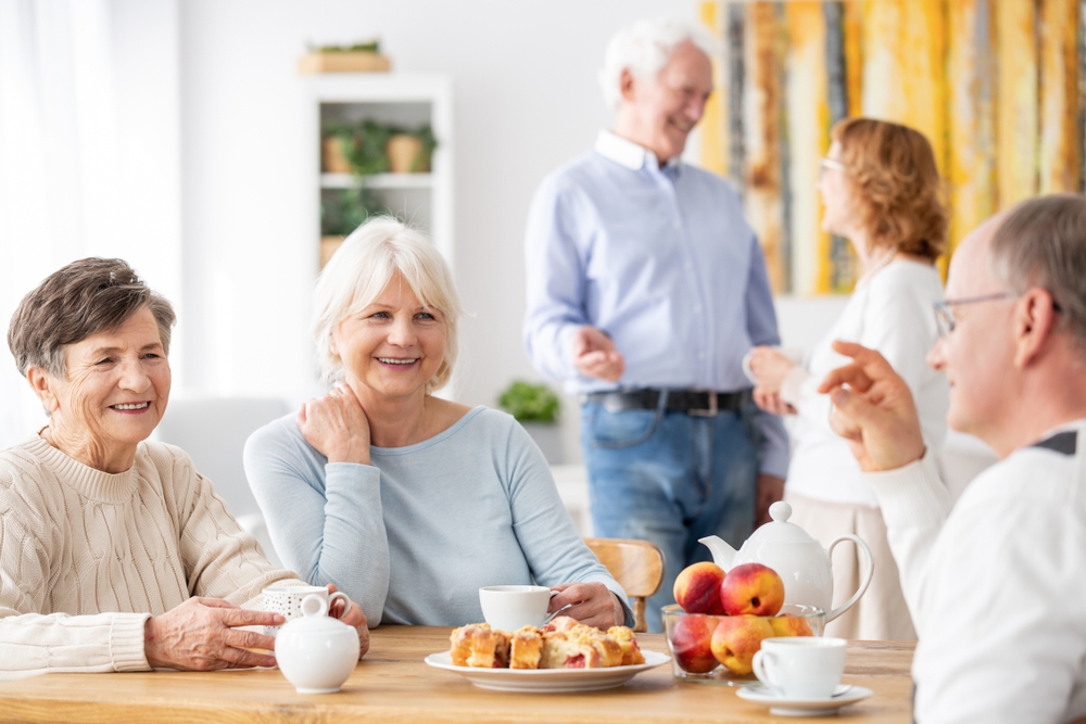 How to Make New Friends in a Senior Living Community Near Me